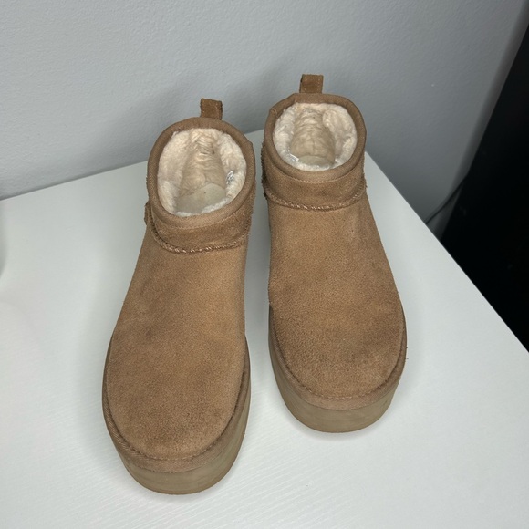 UGG Classic Ultra Mini Platform Boots - Picture 1 of 9